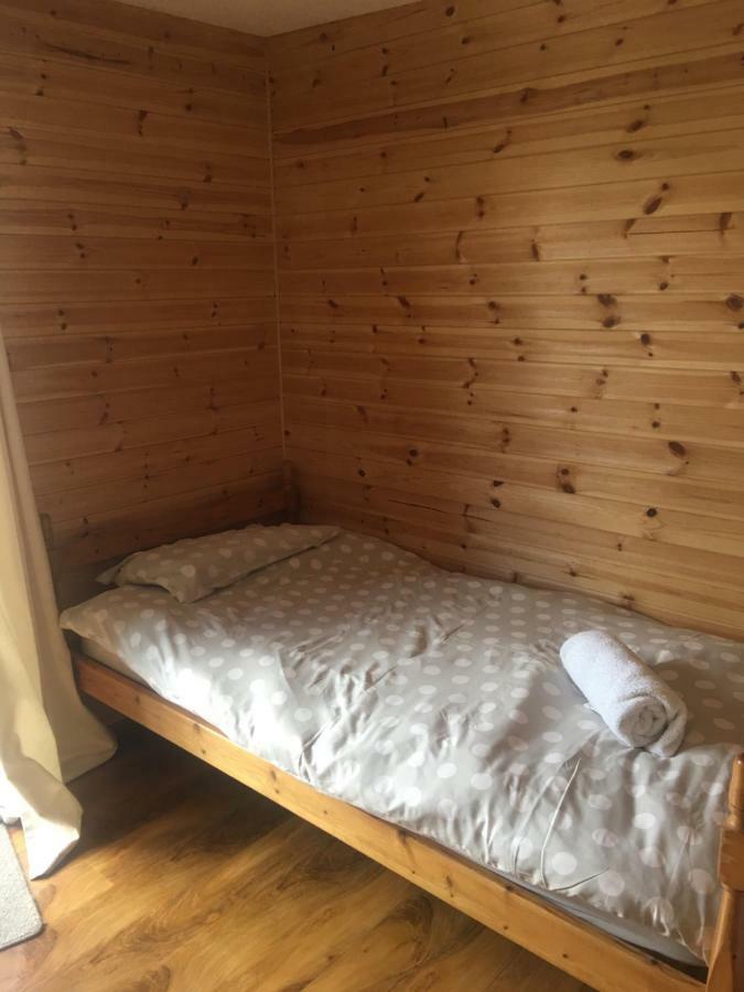 דרמנדרוכיט 1 Lochness Rooms&Hostel מראה חיצוני תמונה