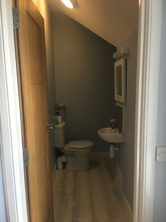 דרמנדרוכיט 1 Lochness Rooms&Hostel מראה חיצוני תמונה