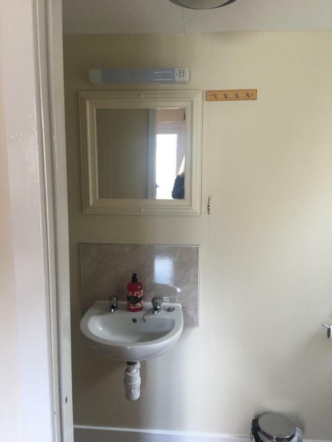 דרמנדרוכיט 1 Lochness Rooms&Hostel מראה חיצוני תמונה