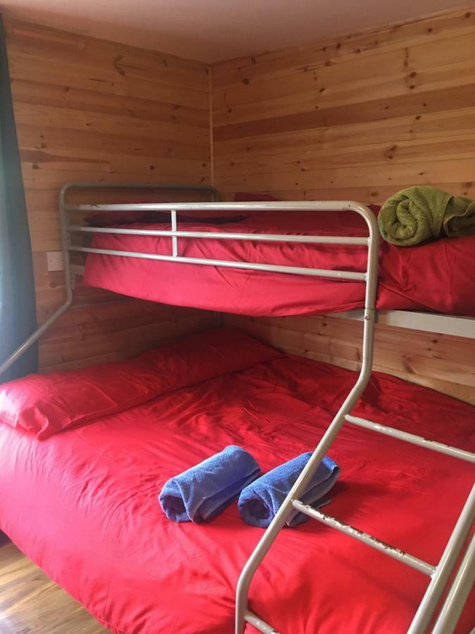דרמנדרוכיט 1 Lochness Rooms&Hostel מראה חיצוני תמונה