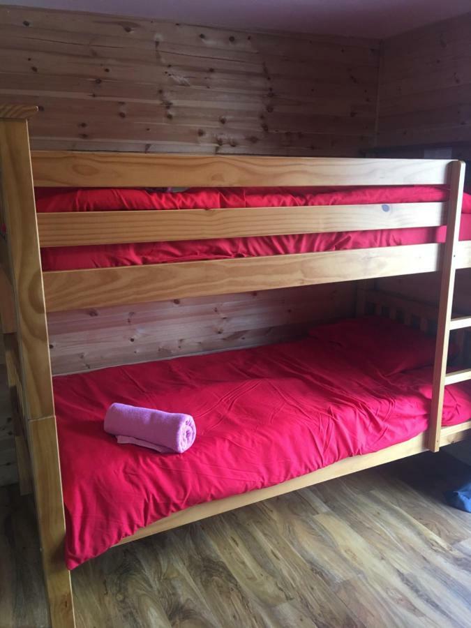 דרמנדרוכיט 1 Lochness Rooms&Hostel מראה חיצוני תמונה