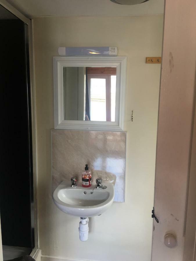 דרמנדרוכיט 1 Lochness Rooms&Hostel מראה חיצוני תמונה