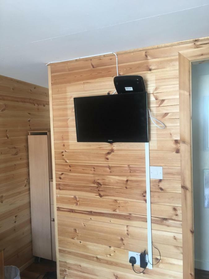 דרמנדרוכיט 1 Lochness Rooms&Hostel מראה חיצוני תמונה