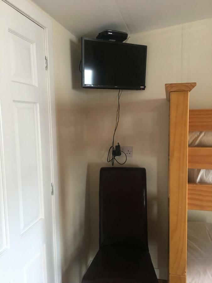 דרמנדרוכיט 1 Lochness Rooms&Hostel מראה חיצוני תמונה