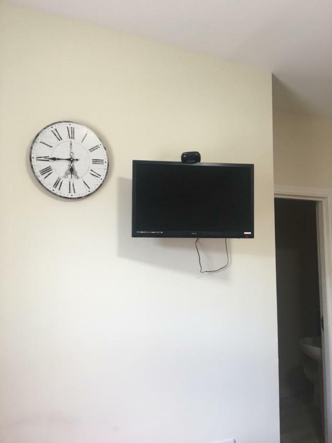 דרמנדרוכיט 1 Lochness Rooms&Hostel מראה חיצוני תמונה