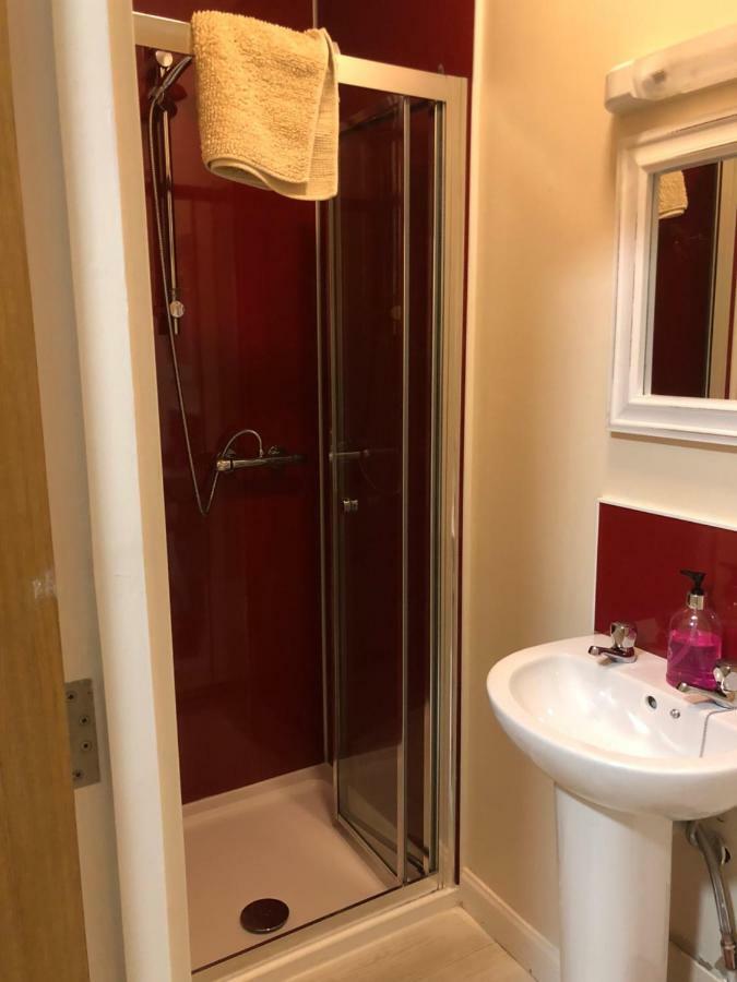 דרמנדרוכיט 1 Lochness Rooms&Hostel מראה חיצוני תמונה
