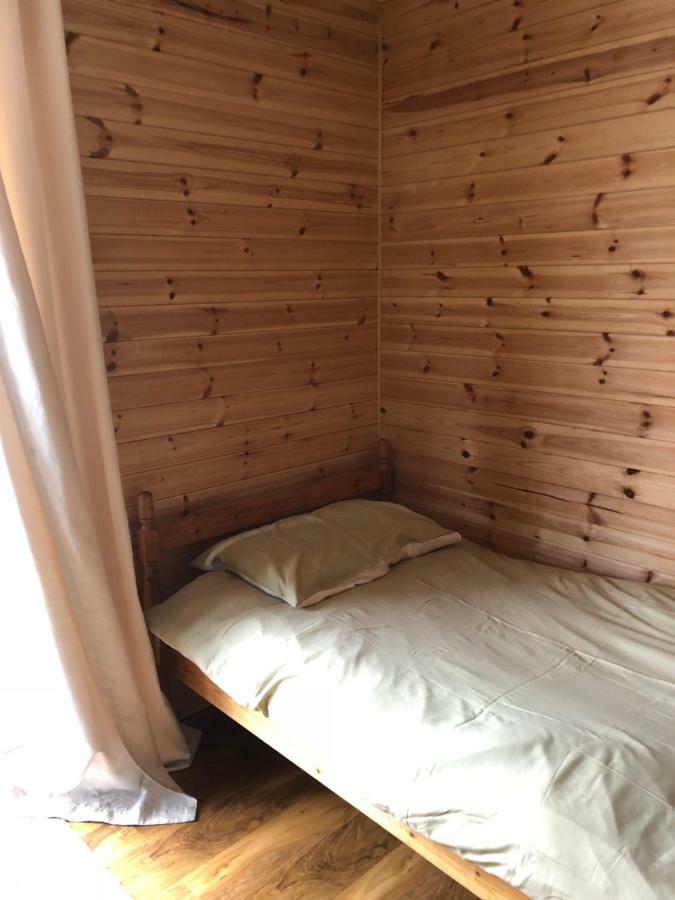 דרמנדרוכיט 1 Lochness Rooms&Hostel מראה חיצוני תמונה